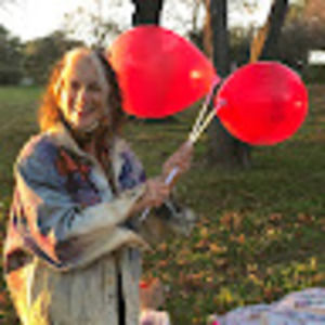 Meet your Posher, Cynthia